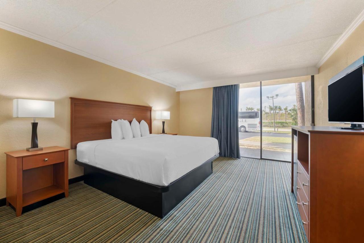 Best Western International Speedway Hotel Дейтона-Бич Экстерьер фото