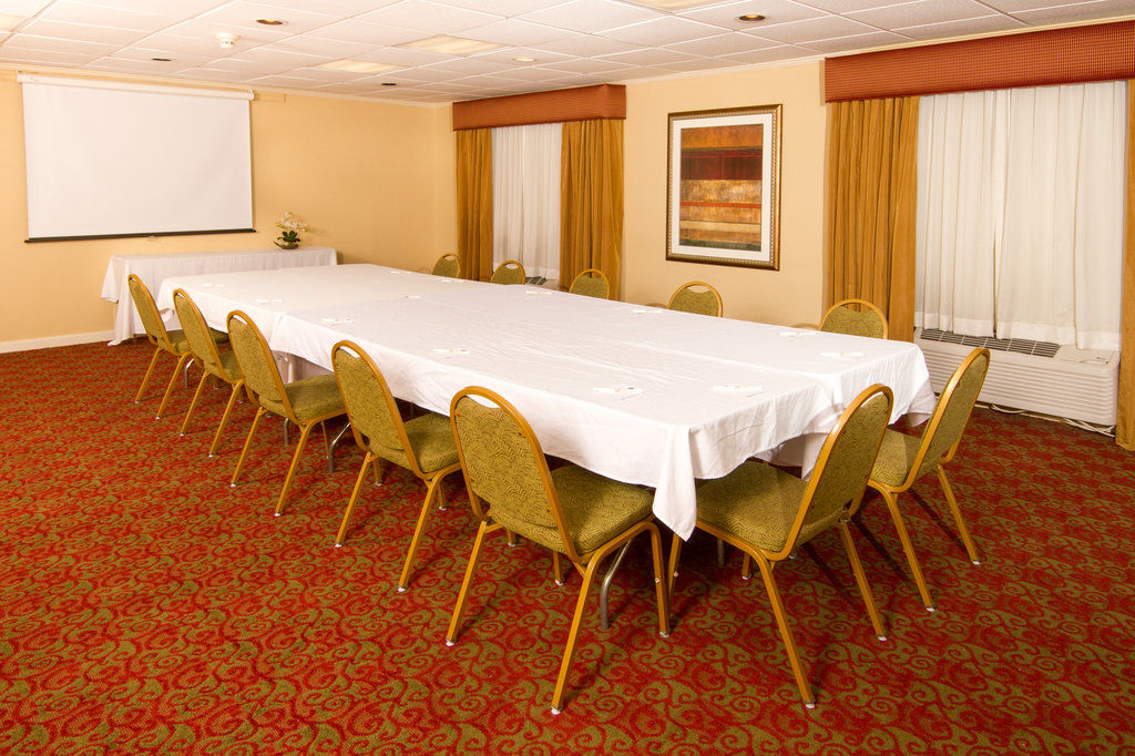 Best Western International Speedway Hotel Дейтона-Бич Экстерьер фото